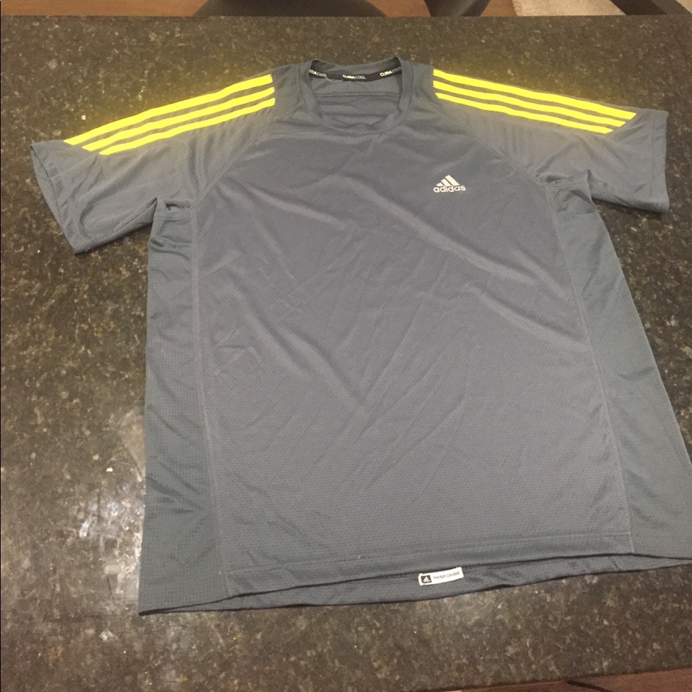 Adidas Men’s Athetic Shirt Large